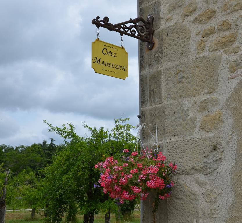 Chez Madeleine Bed and Breakfast Saint-Colomb-de-Lauzun Εξωτερικό φωτογραφία