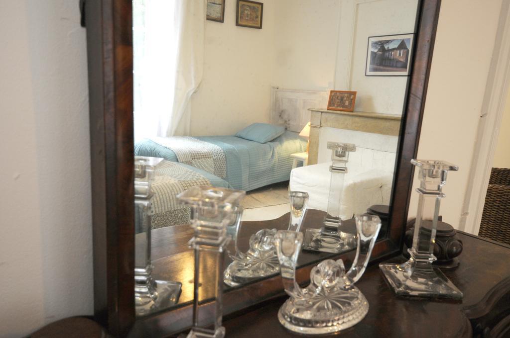 Chez Madeleine Bed and Breakfast Saint-Colomb-de-Lauzun Εξωτερικό φωτογραφία