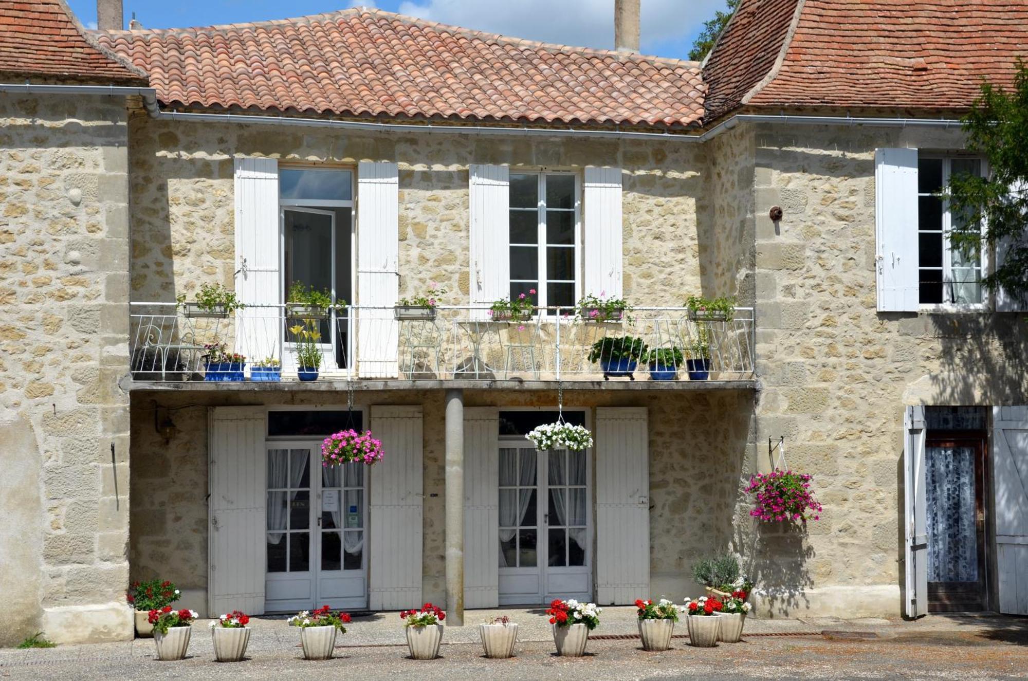 Chez Madeleine Bed and Breakfast Saint-Colomb-de-Lauzun Εξωτερικό φωτογραφία